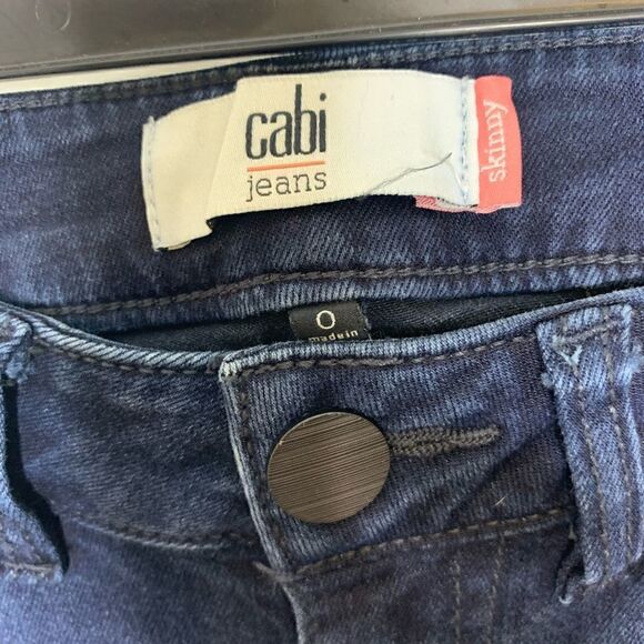 Cabi Dusk Destructed Distresses Skinny Jeans - Picture 4 of 7